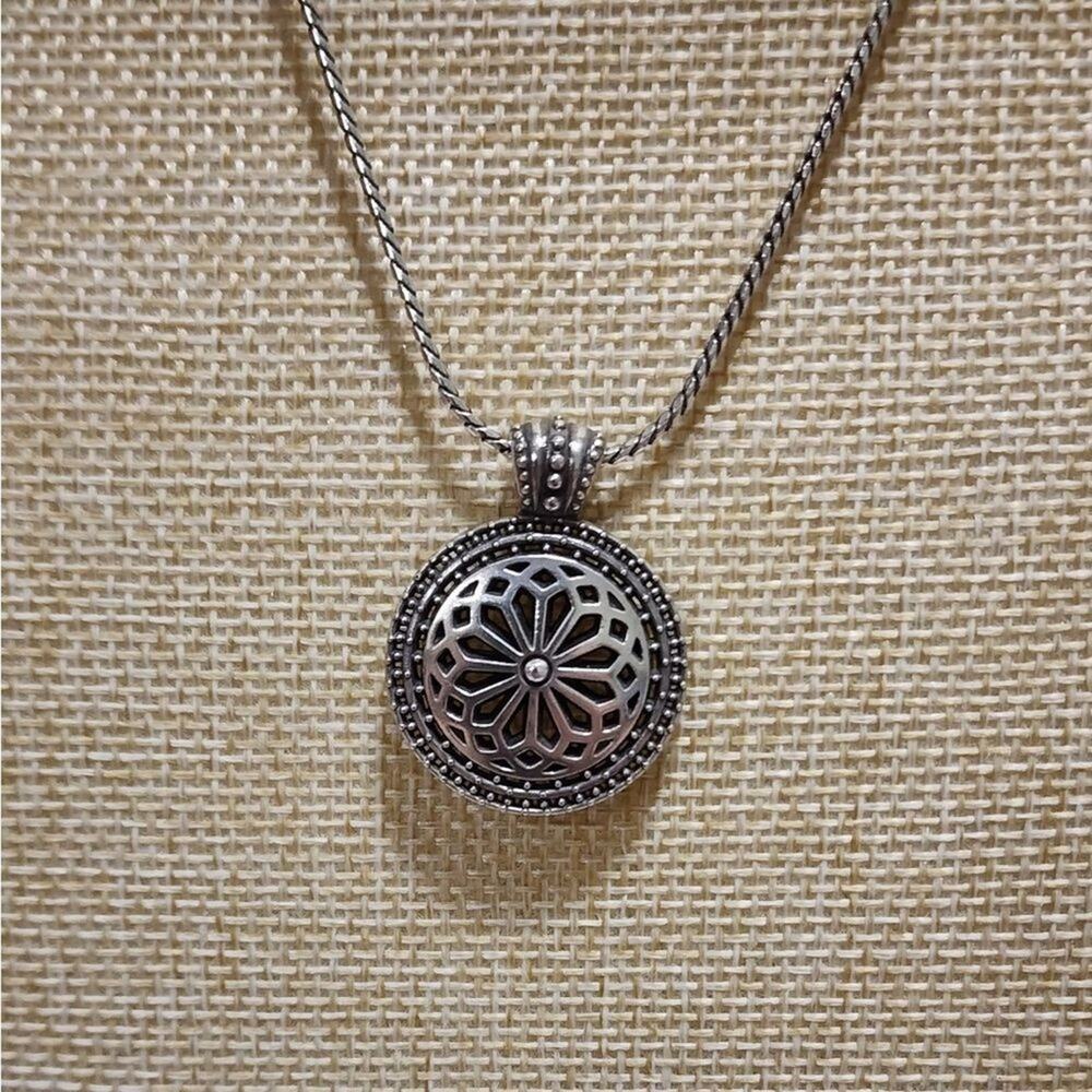 BRIGHTON‎ Capella petite pendant necklace